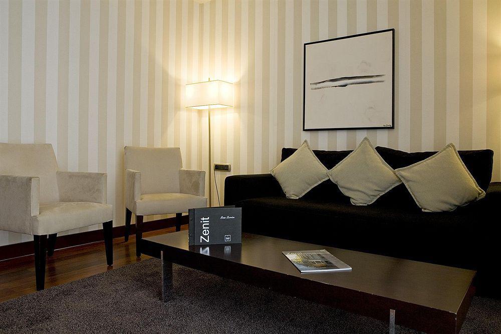 Zenit Borrell Hotel Barcelona Værelse billede